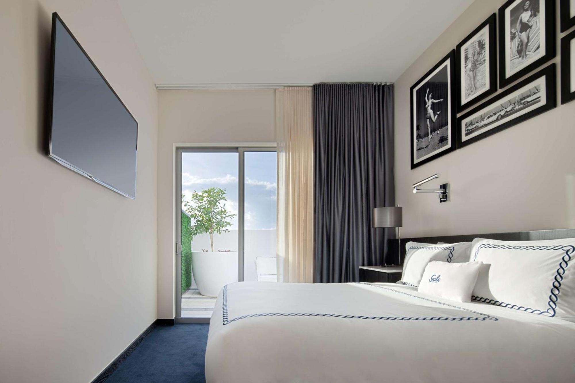 Gale South Beach, Curio Collection By Hilton Resort 3*
